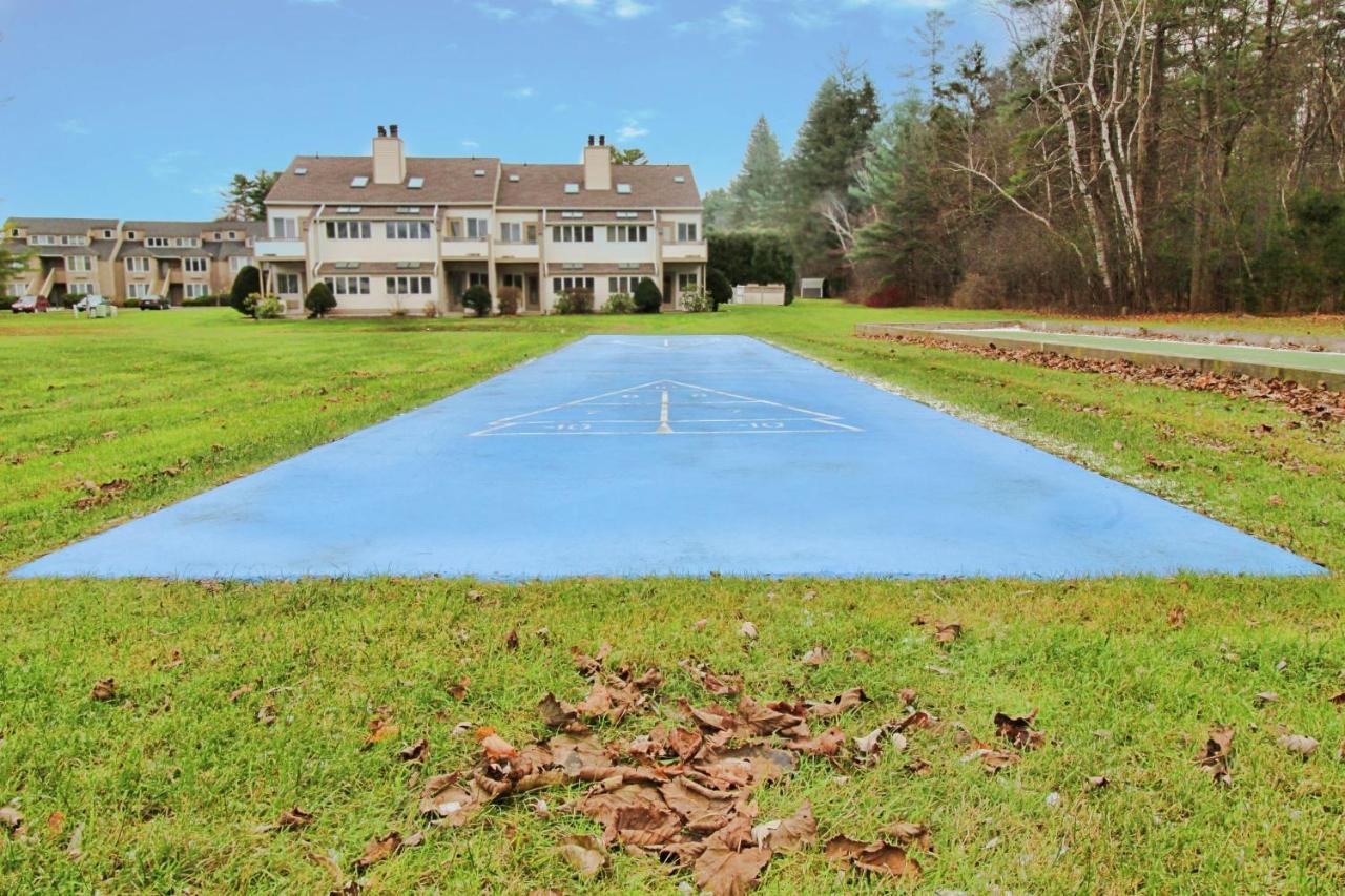 The Ponds At Foxhollow Lenox Bagian luar foto